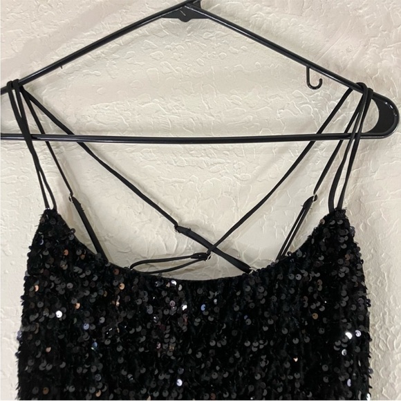 Lucy In The Sky Briar Sequin Bodycon Dress in Black - Picture 4 of 10